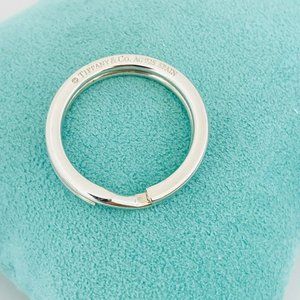 Tiffany & Co Heavy Thick Key Ring in Sterling Silver Keyring